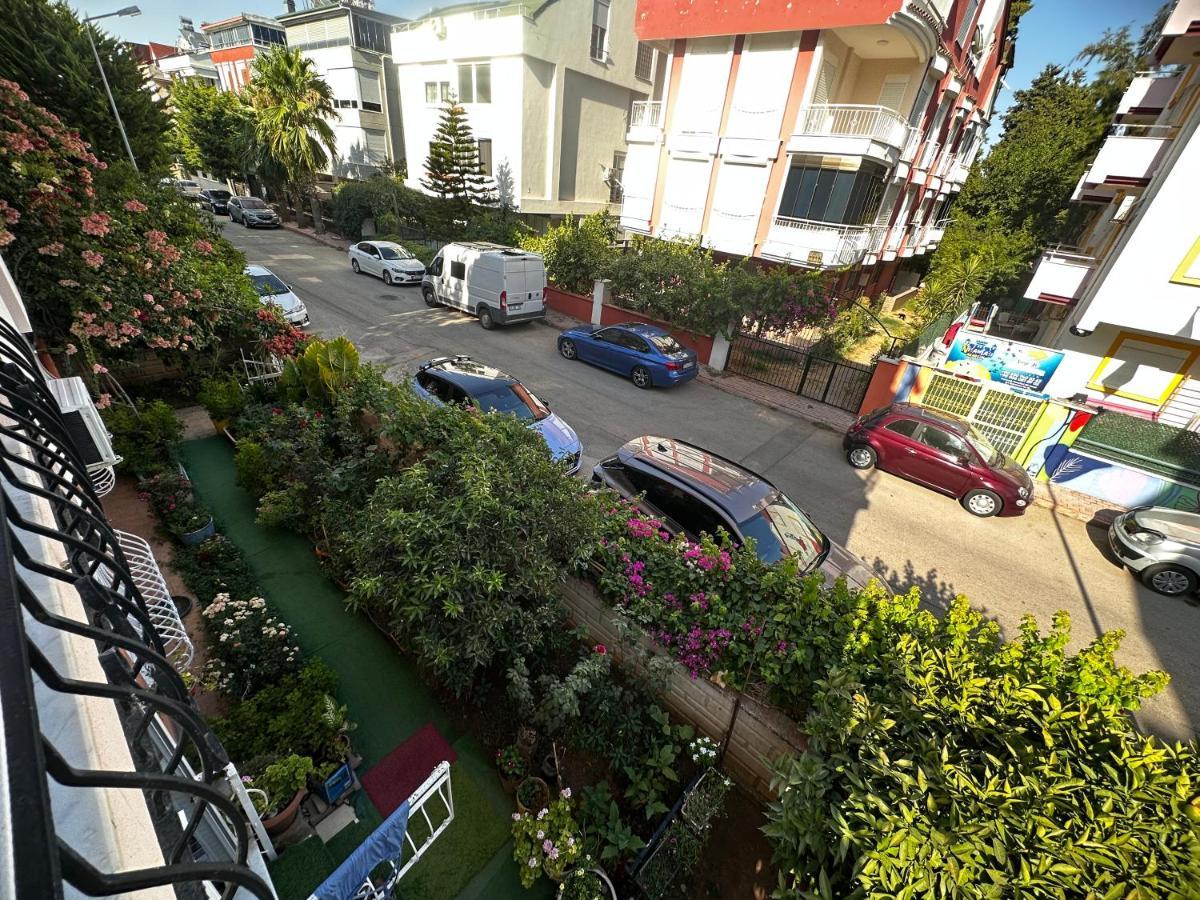 Apartament 500 Meters To Konyaalti Beach, 2+1 Fully Furnished